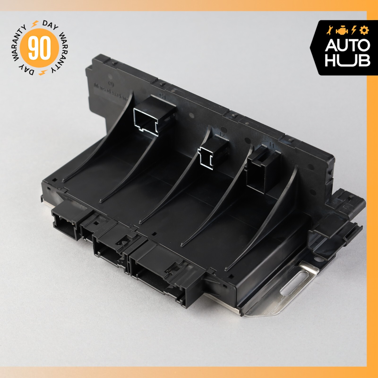 Mercedes R230 SL500 SL55 SLR Front Left SAM Fuse Box Control Module OEM 33k