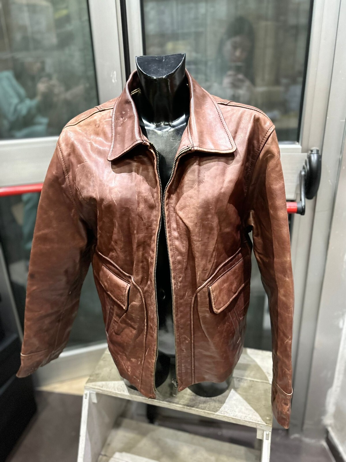 Vintage Brown Leather Jacket for Men Size 52 by HANRY&MOORE LLD485