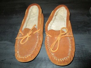 minnetonka leather slippers