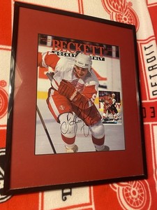 Sergei Fedorov Signed Beckett Magazine HOF Red Wings