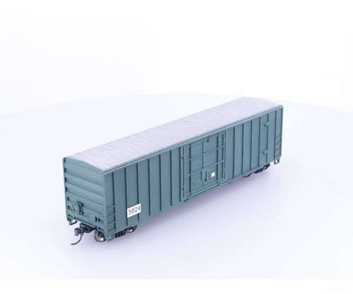 Roundhouse 5824 HO 50' Plug Door Boxcar Undecorated 5824 | Condition: Used