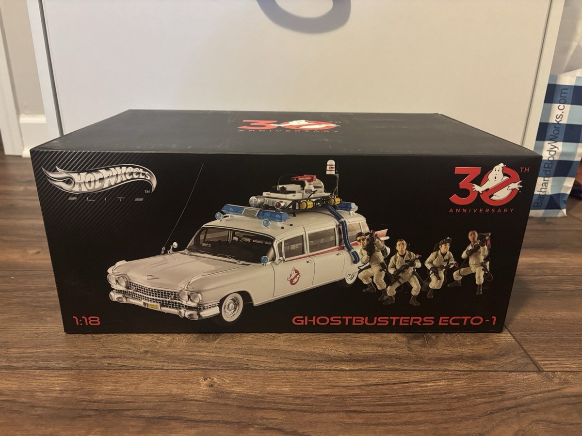 Hot Wheels Elite Ghostbusters Ecto 1 1/18 30th Anniversary