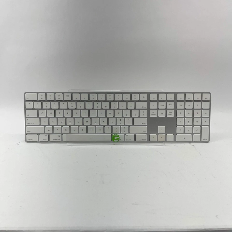 Apple Magic Keyboard mit Ziffernblock A1843 weiß A1843
