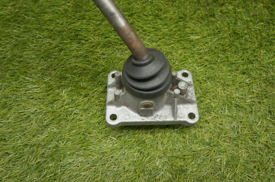 88-00 Toyota 4WD V6 R150F Manual 5 Speed Shifter Shift Lever Assembly Rebuilt - Image 3 of 4