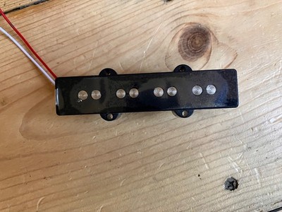 Ibanez Soundgear Gio GSR180 E-Bassgitarre Jazz Brücke Tonabnehmer 2015