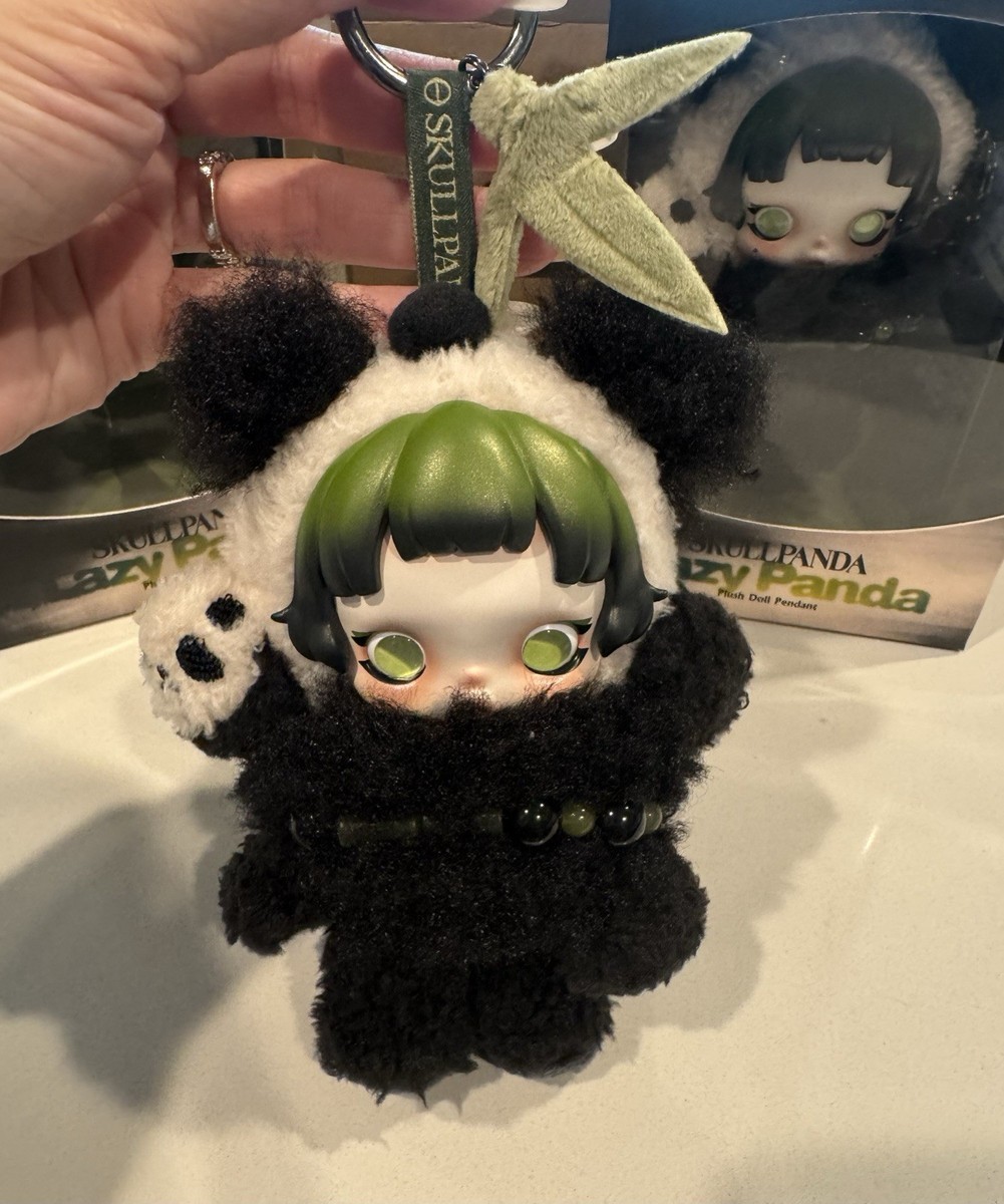 ⭐︎ POP MART ⭐︎ SKULL PANDA ⭐︎Lazy Panda Amazon.com: SKULLPANDA Lazy Panda Plush Doll Pendant 5.31