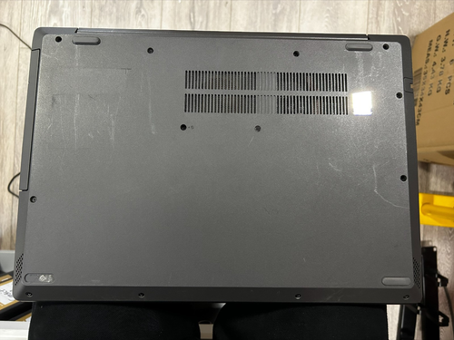 Lenovo V15-ADA 15.6in (256GB SSD, AMD Ryzen 5, 2.1GHz, 8GB RAM) Laptop - Afbeelding 2 van 7