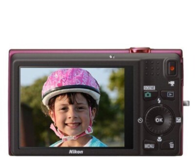 Nikon COOLPIX S6200 (良品） Nikon COOLPIX S6200 Digital Camera 16.0MP 10x Optical Zoom Built
