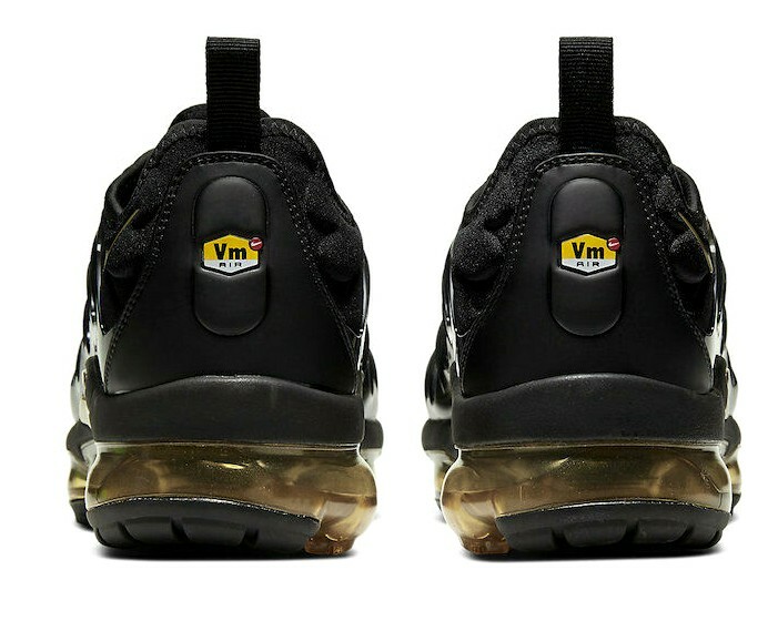 nike air vapormax plus women's black and gold