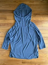 Women’s AVIA Blue Hooded Shirt Top Size Medium (8-10)