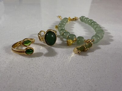 Green Beaded Bracelet with Green Vintage Ring and Green Snake Ring