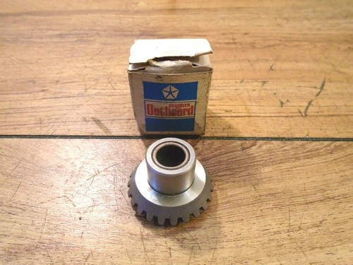 Chrysler marine outboard lower unit gear A318023-3 Vintage outboard - Picture 2 of 2