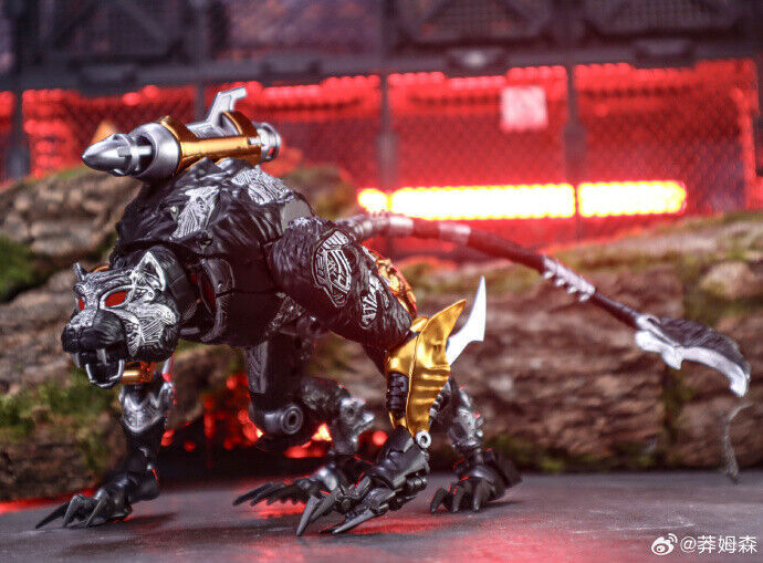 Transart Ravage Vs Kindgom Ravage In Stock New TransArt BWM-09B TransMetal Ravage Black Version ...