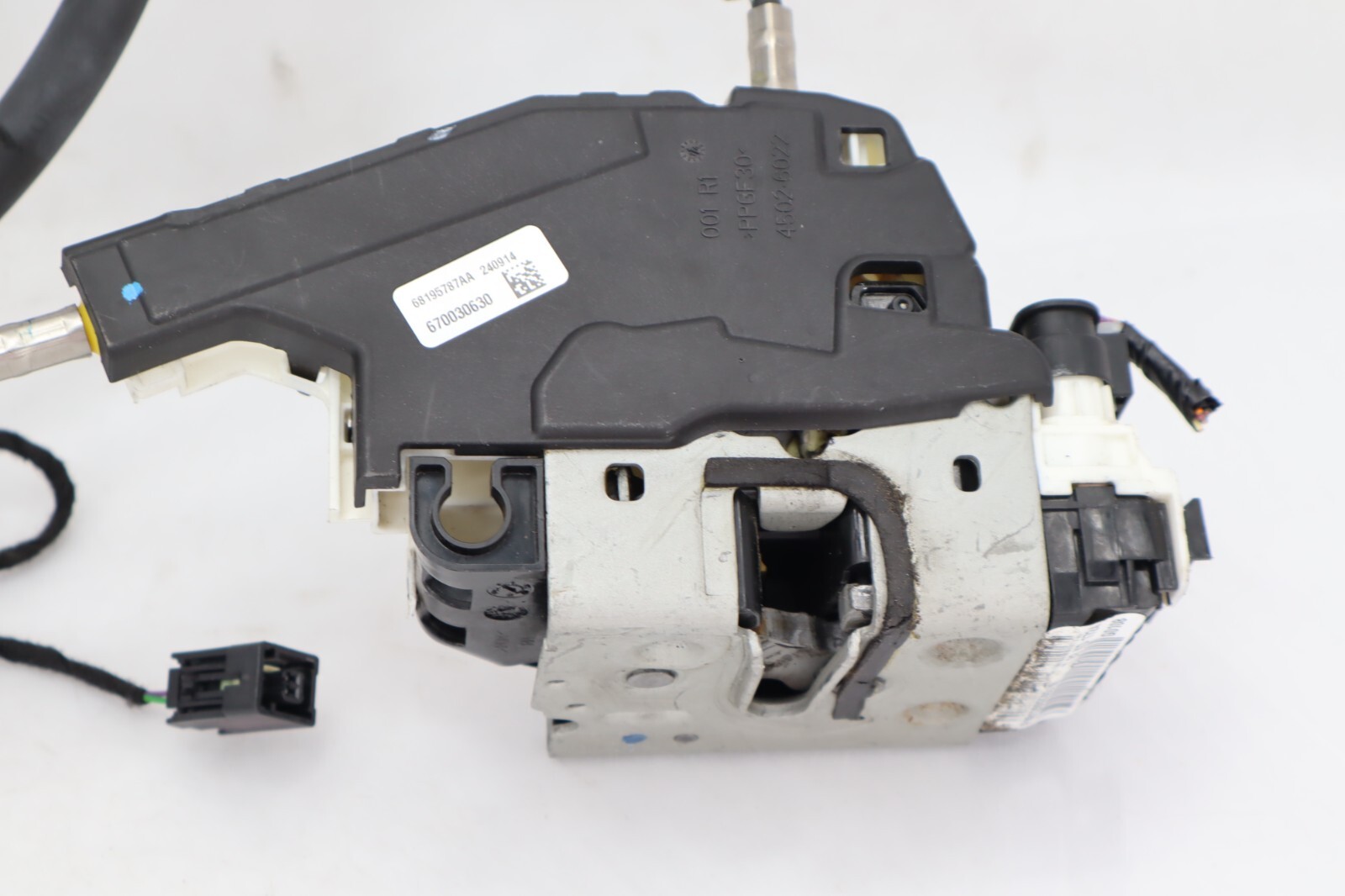 Maserati Ghibli 2014-2017 FRONT+RIGHT Door lock actuator
