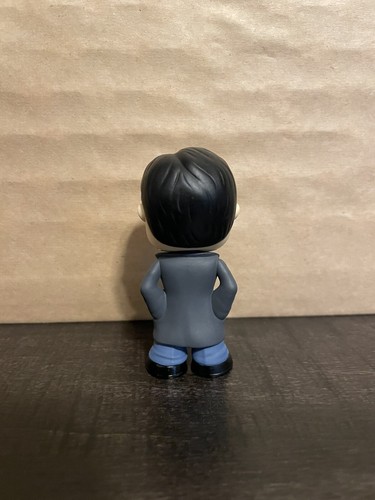 Funko Mini Mystery Figure BRUCE WAYNE Batman v Superman - Picture 2 of 2