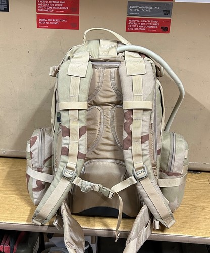 GENUINE US ARMY USSF OLD SCHOOL CAMELBAK BFM 1000D DCU 3/ COLOR W/ 3L BLADDER - Foto 2 di 12