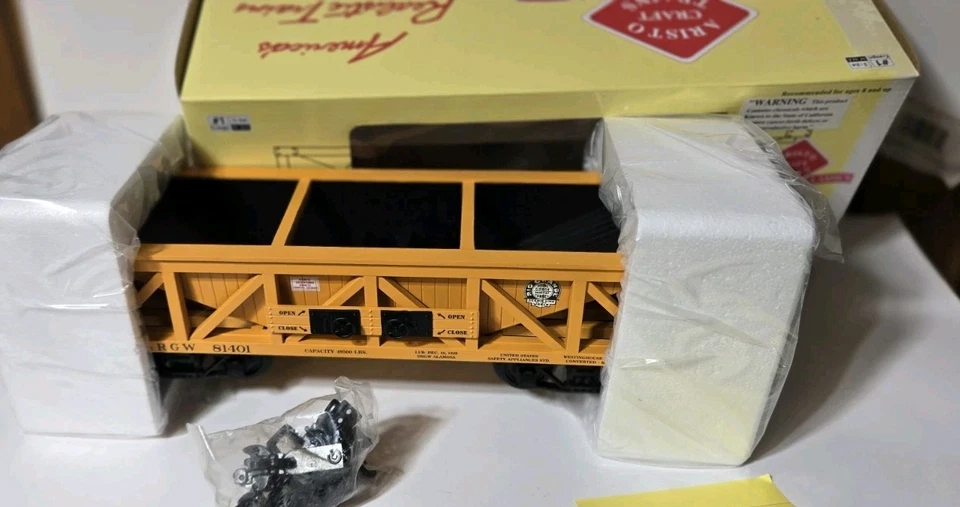 Aristo-Craft 81401 G Scale Denver & Rio Grande Western Coal Hopper Car NIB - Image 3 of 4