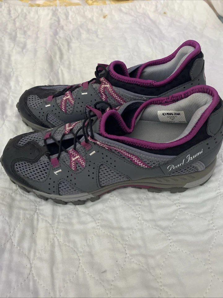 Zapato de ciclismo Pearl Izumi W X-Alp Drift II para mujer EE. UU. 10 UE 41 gris rosa 2 pernos Foto 2 de 4