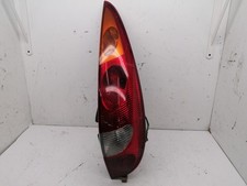 26550BU200 HECKLEUCHTE RECHTS / 89303860 / 1813576 FÜR NISSAN ALMERA TINO V10M