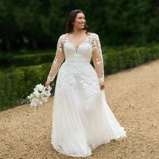 Long Sleeve Plus Size Wedding Dress Tulle Applique V-Neck A-Line Long Bride Gown