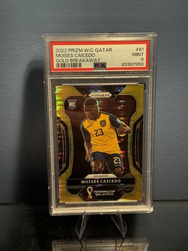 Moises Caicedo [Gold] #81 2022 Panini Prizm World Cup card
