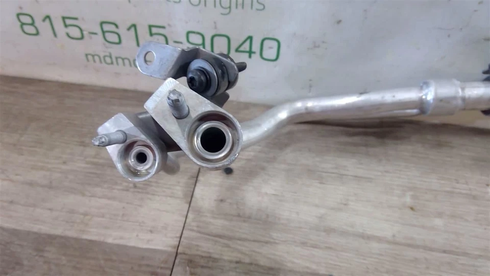 Tubo de manguera de aire acondicionado Ford Fusion 2018-2021 OEM HS7H-19E881-BB Foto 2 de 4