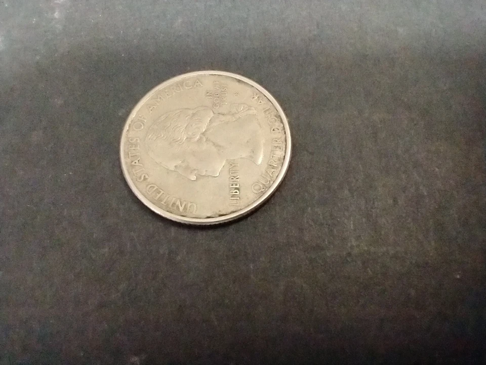 2001-D Quarter Error. Planchet Of a Nickel. Discoloration see pictures. - Image 3 of 4