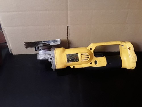 Dewalt DC411-XE 18V Cordless Cut off Tool 4 1/2", pod style battery, Skin only - Picture 9 of 11