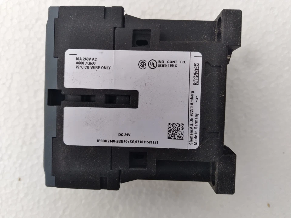 Siemens 3RH2140-1BB40 Contactor Relay DC 24V - Brand New - Image 3 of 4