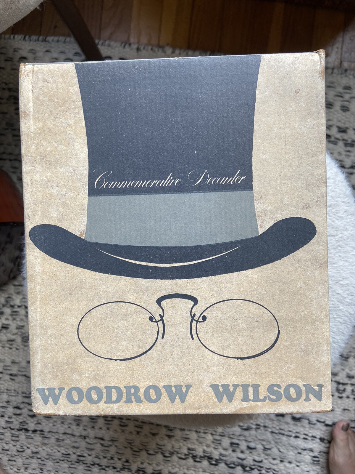Vintage 1st Ed Wheaton&nbsp;Iridescent&nbsp;Blue&nbsp;Glass President Bottle Woodrow Wilson