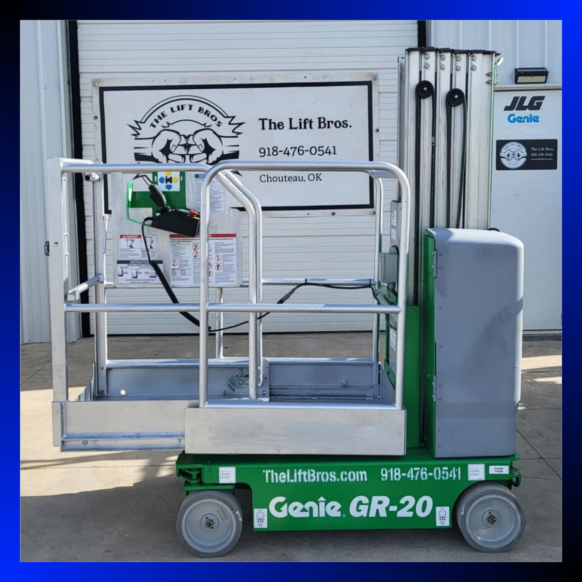Electric Vertical Mast Lift Refurbished Genie GR20 Runabout 20