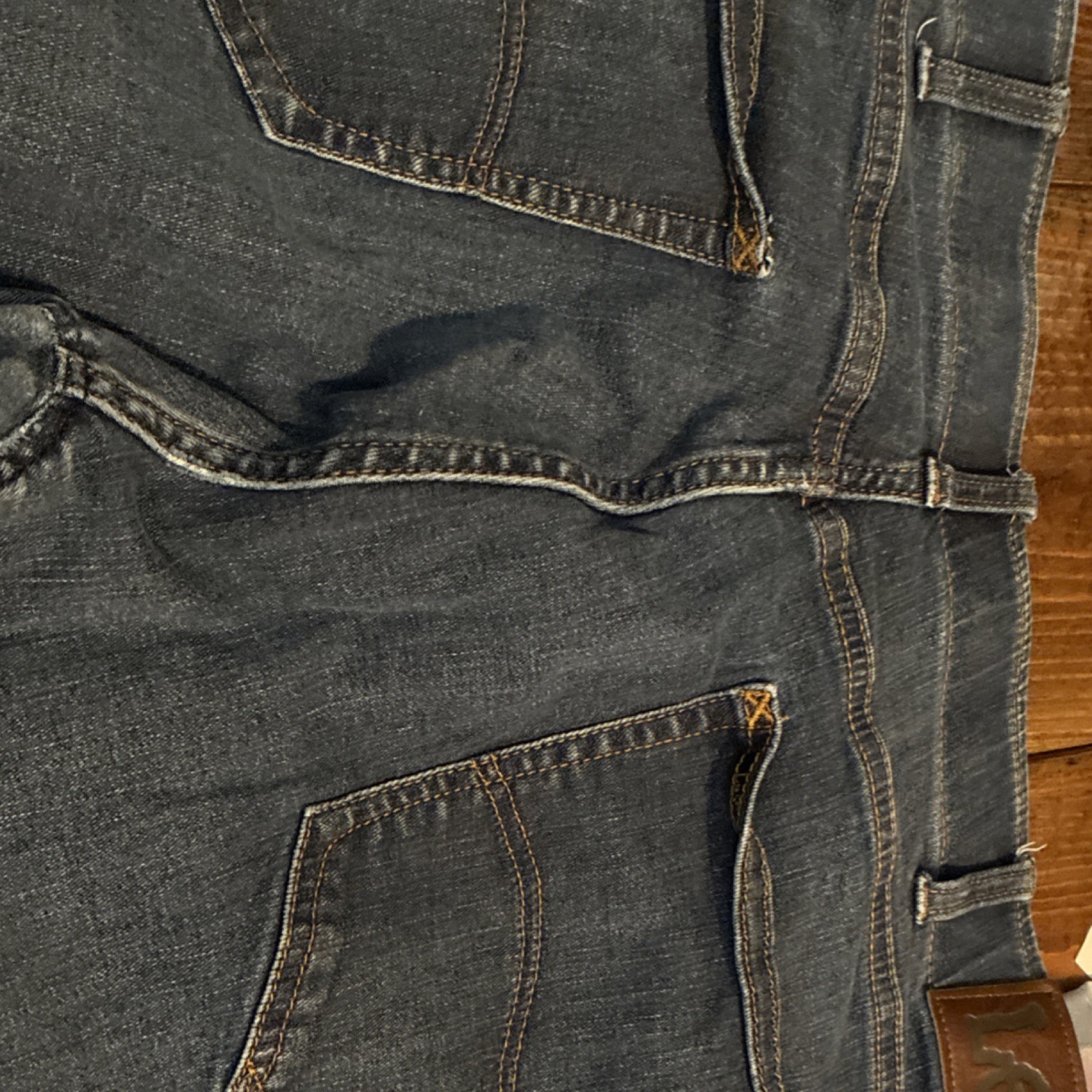 Lee Extreme Motion Athletic Fit Tapered Leg Medium Wash Stre