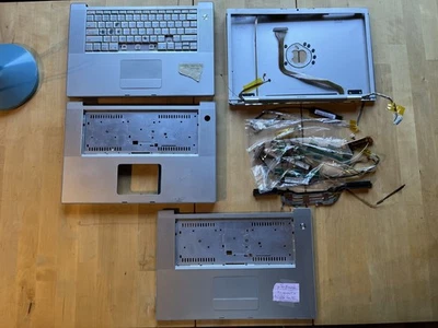 Restes de pièces MacBook Pro A1150 début 2006 - Photo 1/4
