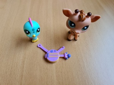 Littlest Pet Shop Authentic #1610 Giraffe and #1703 Blue Bird with Accessories