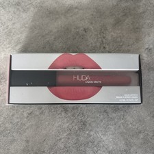 HUDA BEAUTY LIQUID LIPSTICK