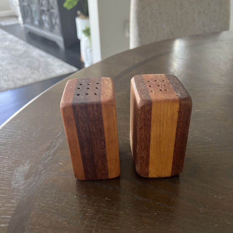 Large MCM Wood Salt and Pepper Shakers Multi Wood Tone Colors 3.75” Tall