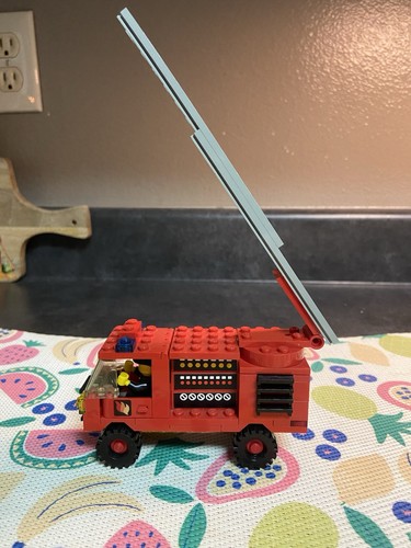 Lego fire truck from set 6382 release 1981 - Bild 5 von 6