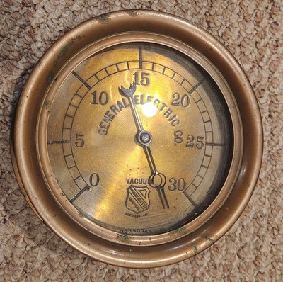 Vintage antike große 7-1/4'' Ashcroft Messing Vakuumpumpe General Electric Co.