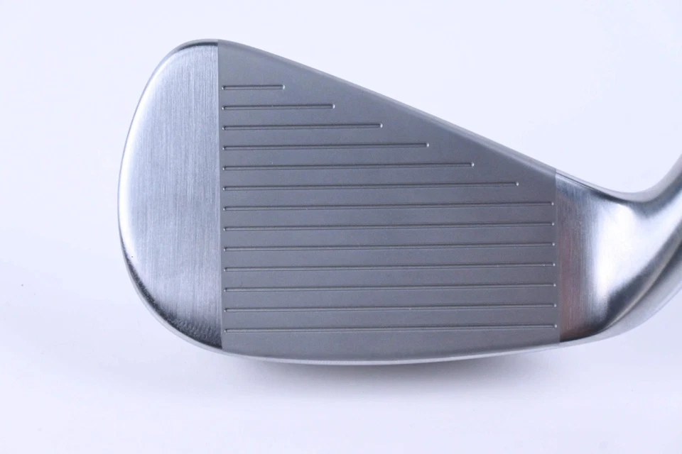 Taylormade P790 2025 #4 Iron / 20 Degree / Stiff Flex Dynamic Gold 115 S300 - Image 2 of 4