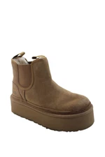 Ugg Women's Round Toe Platform Suede Leather Pull-On Boots Beige Size 8