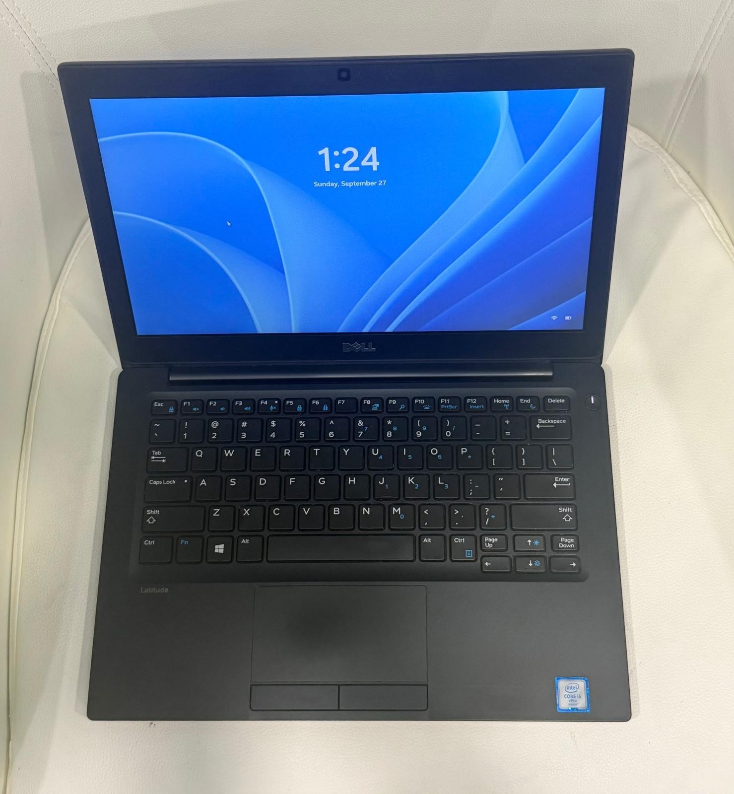 Dell Latitude 7280 12.5 in Core i5-6300U @2.40GHz 8GB 256GB SSD Win 11 HDMI
