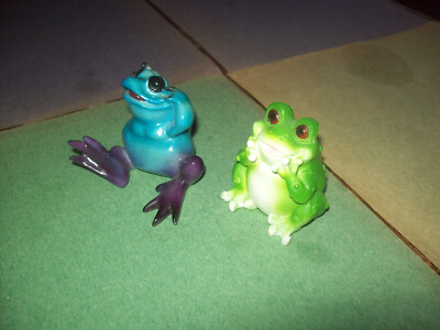 LOT OF TWO FROGS ON VACATION FIGURINE STATUE FROM FROG COLLECTION