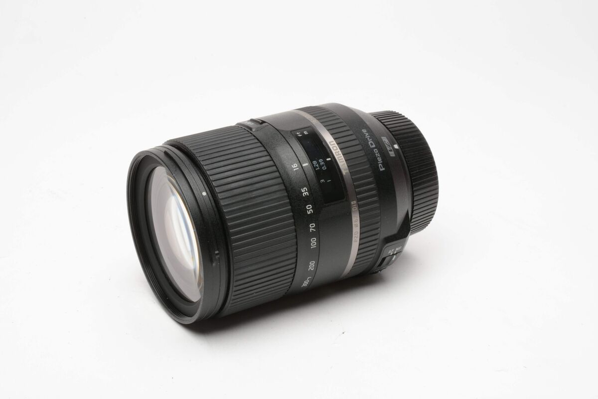 Tamron AF 16-300mm PZD Di II f3.5-6.3 zoom Nikon AF mount w Tamron AF 16-300mm PZD Di II f3.5-6.3 zoom Nikon AF mount w
