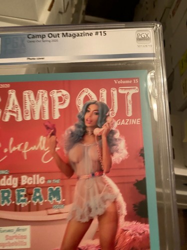Camp Out Magazine Issue 15! Pin Up Girls! NM/MT 9.8! Maddy Belle! WOW! - Foto 6 di 11