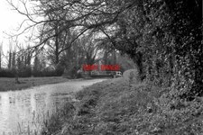 PHOTO  1974 HMPSHIRE NORTH WARNBOROUGH LIFT BRIDGE BASINGSTOKE CANAL AS SEEN IN