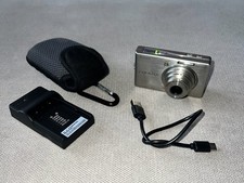 Nikon Coolpix S500 Digital Camera - 7.1MP - 3xZoom - Silver - VGC - UK Seller