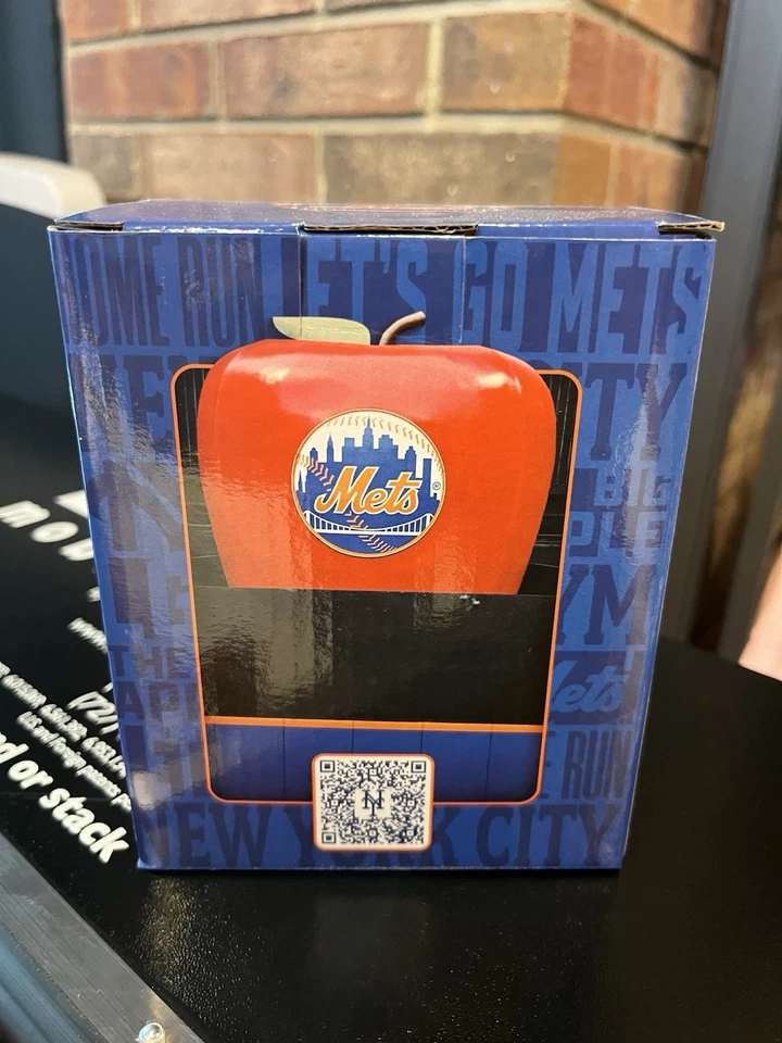 New York Mets 2025 Pop Up Home Run Apple SGA 19/09/25 Foto 3 de 3