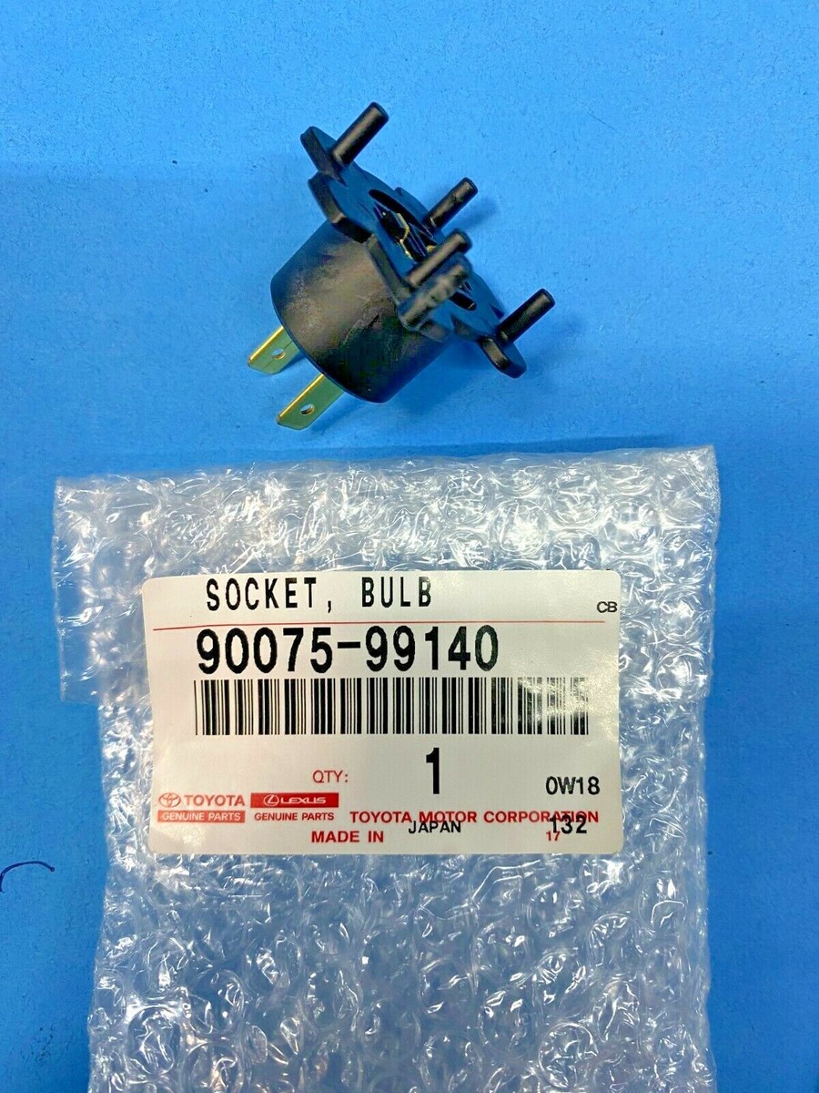 GENUINE TOYOTA & LEXUS (2000-2005) PLUG SCOKET ADOPTER ASSY 90075 