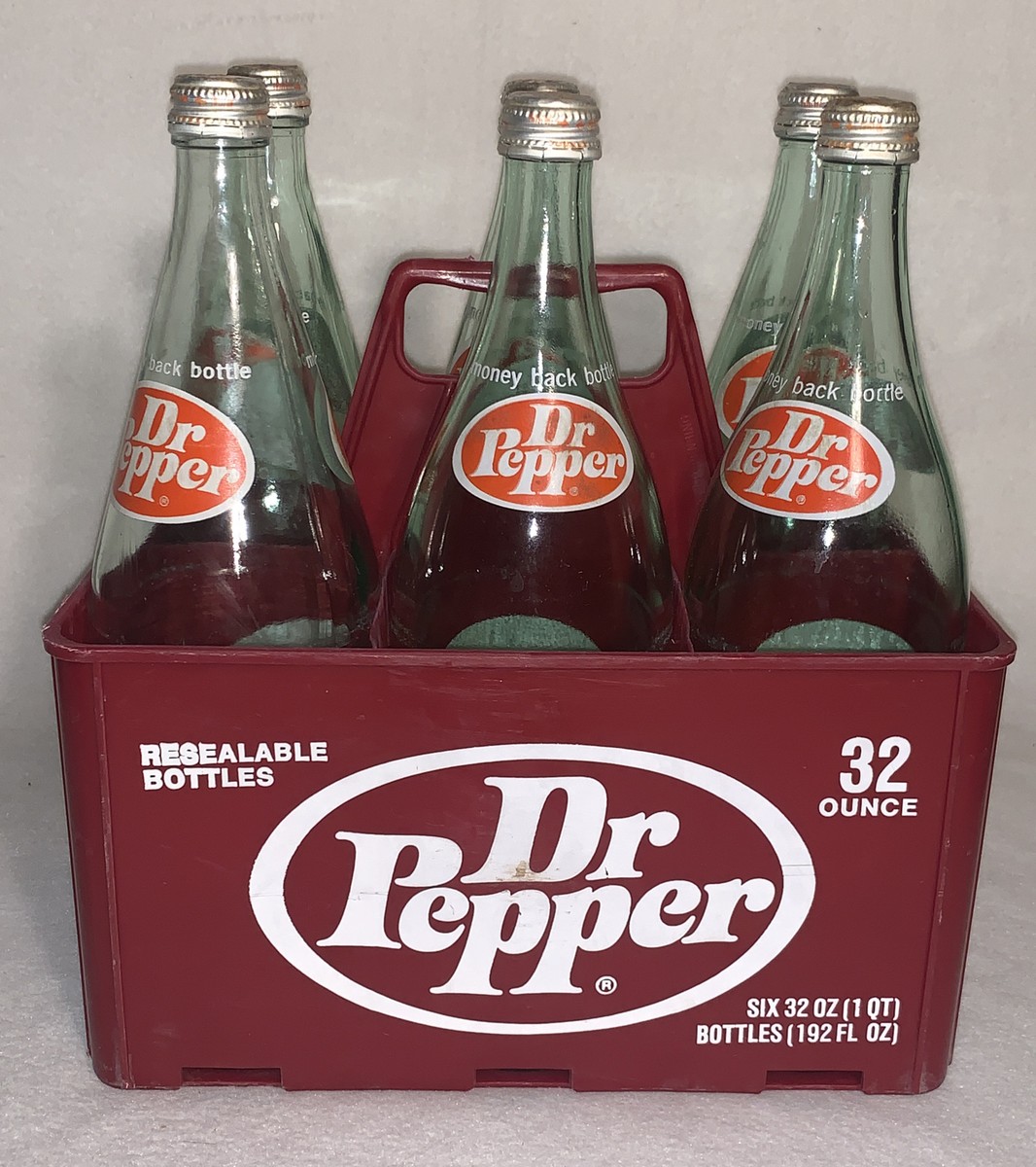 Vintage Plastic Dr. Pepper Soda 32oz. Bottle Carrier Caddy Crate