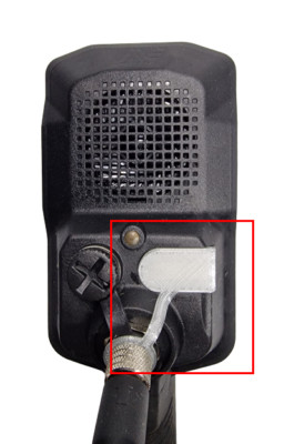 Minelab Equinox 700 magnetische Ladeanschlussabdeckung